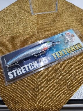 Mann's Textured Stretch 25+ deep-diving fishing lure (C39)